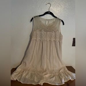 Ladies short flowy sundress, fits like an oversized M